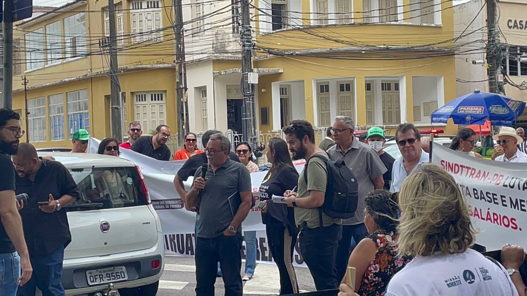 SINDESEPB participa da manifestação do Fórum dos Servidores do Estado
