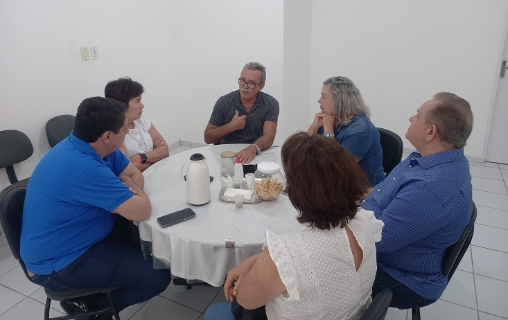 Presidente do SINDESEPB recebe candidatos ao CREA e MÚTUA